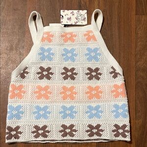 NWT Hippie Rose Crochet Cropped Sweater Tank Medium